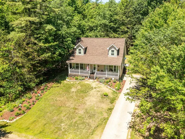 11 Spruce Road, Middleton, NH 03887
