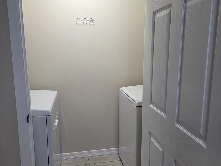 5610 Pinnacle Heights Cir #109 — Photo 17