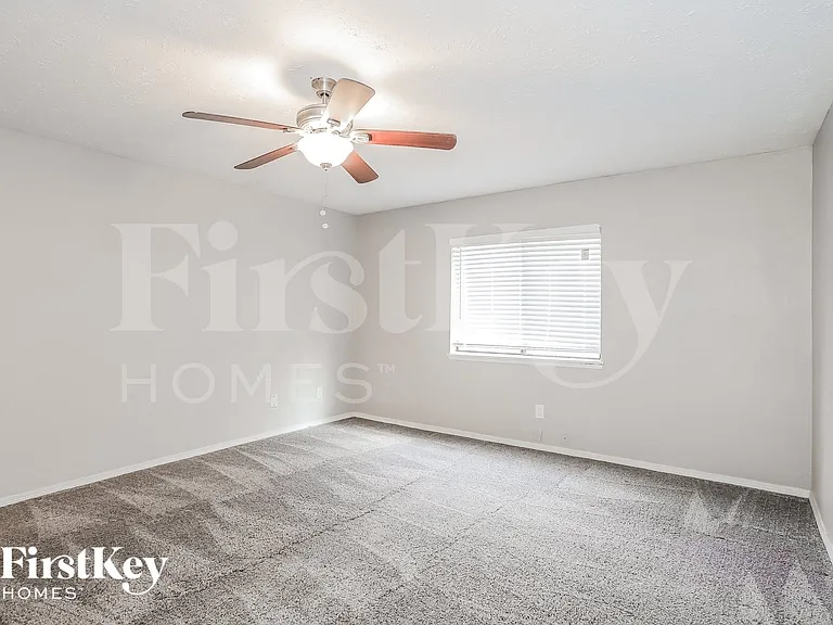 16939 Macleish Dr — Photo 8