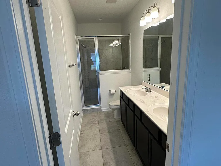 136 Pinebury Ln — Photo 12
