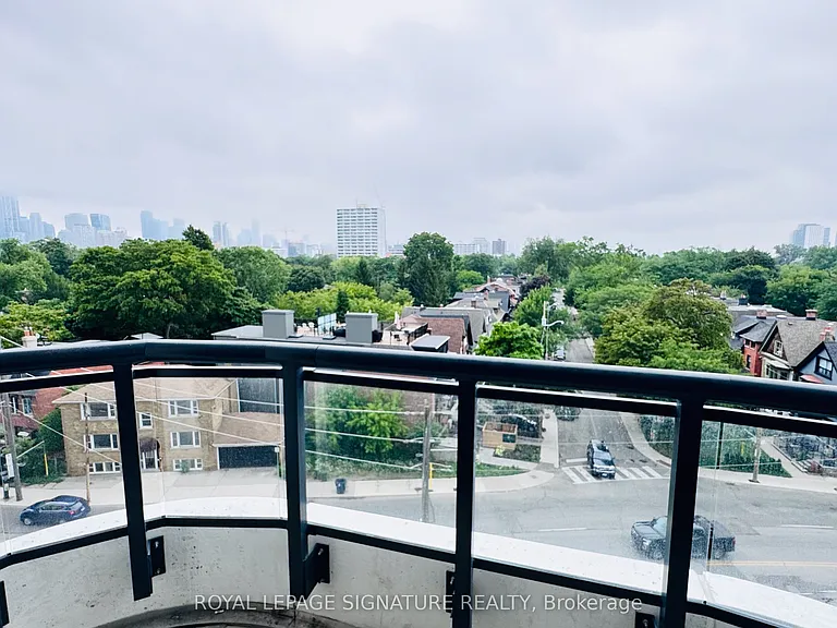 322 Dupont St #605 — Photo 26