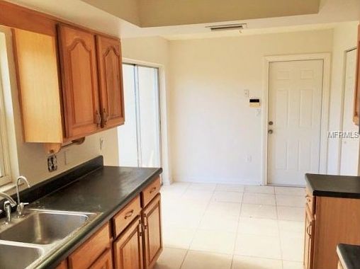 4th image of 204 Bentbough Dr
