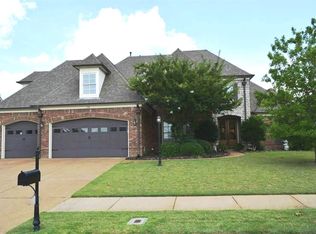 140 Whispering Creek Dr, Oakland, TN 38060