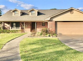 703 Elm St, Honey Grove, TX 75446