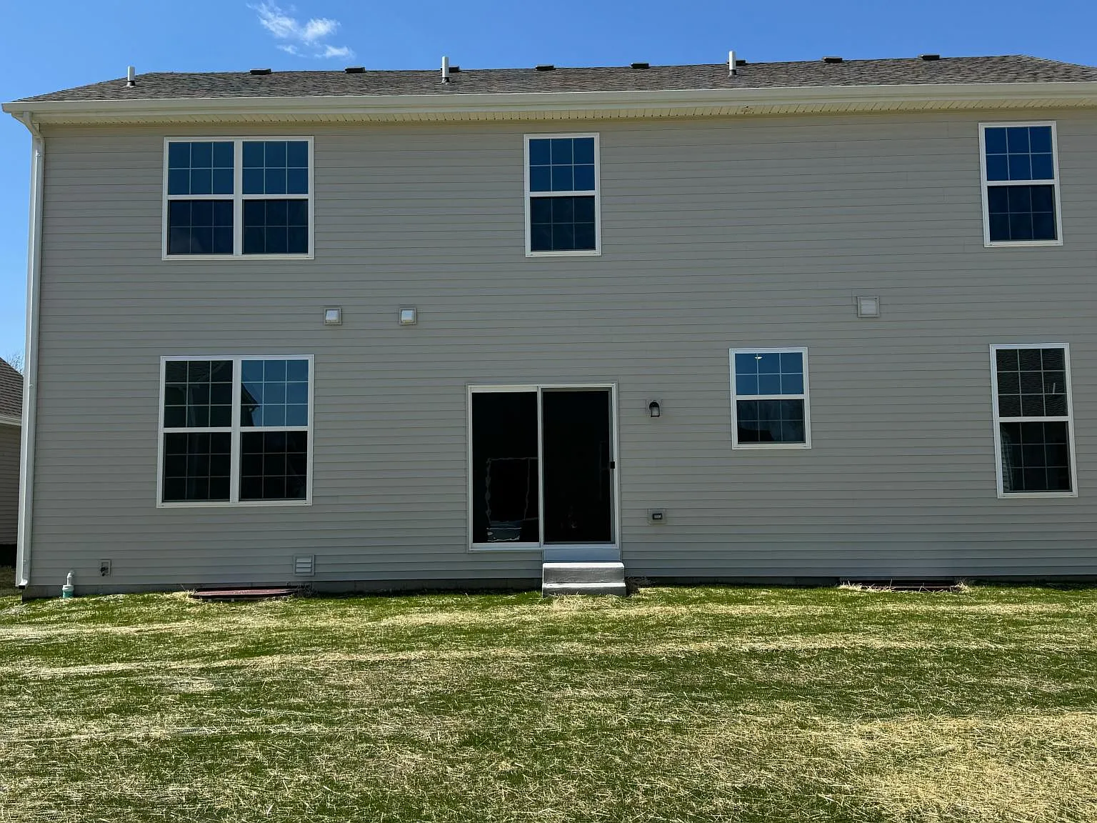 3 bed, 2.5 bath, 2282 sqft, $3,400 — Photo 2