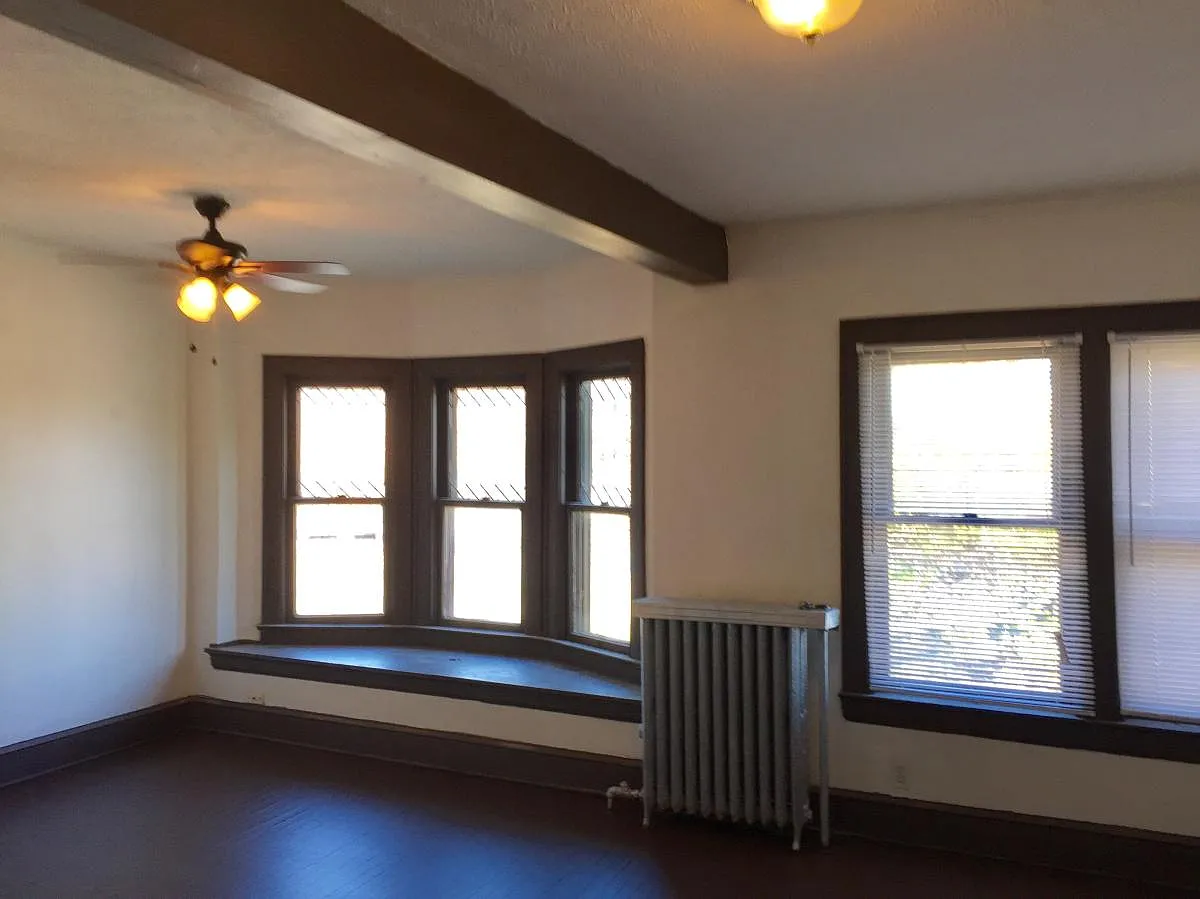 1 bed, 750 sqft, $1,100 — Photo 2