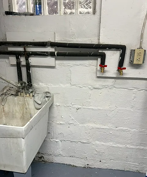 washer/dryer hook up only