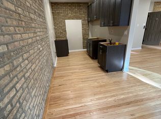 6150 N Winthrop, Chicago, IL 60660