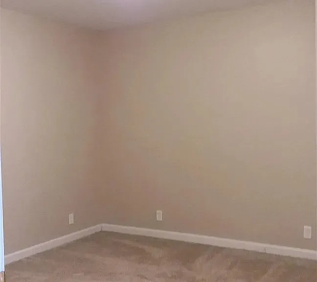 1011 W Poplar St #20 — Photo 9