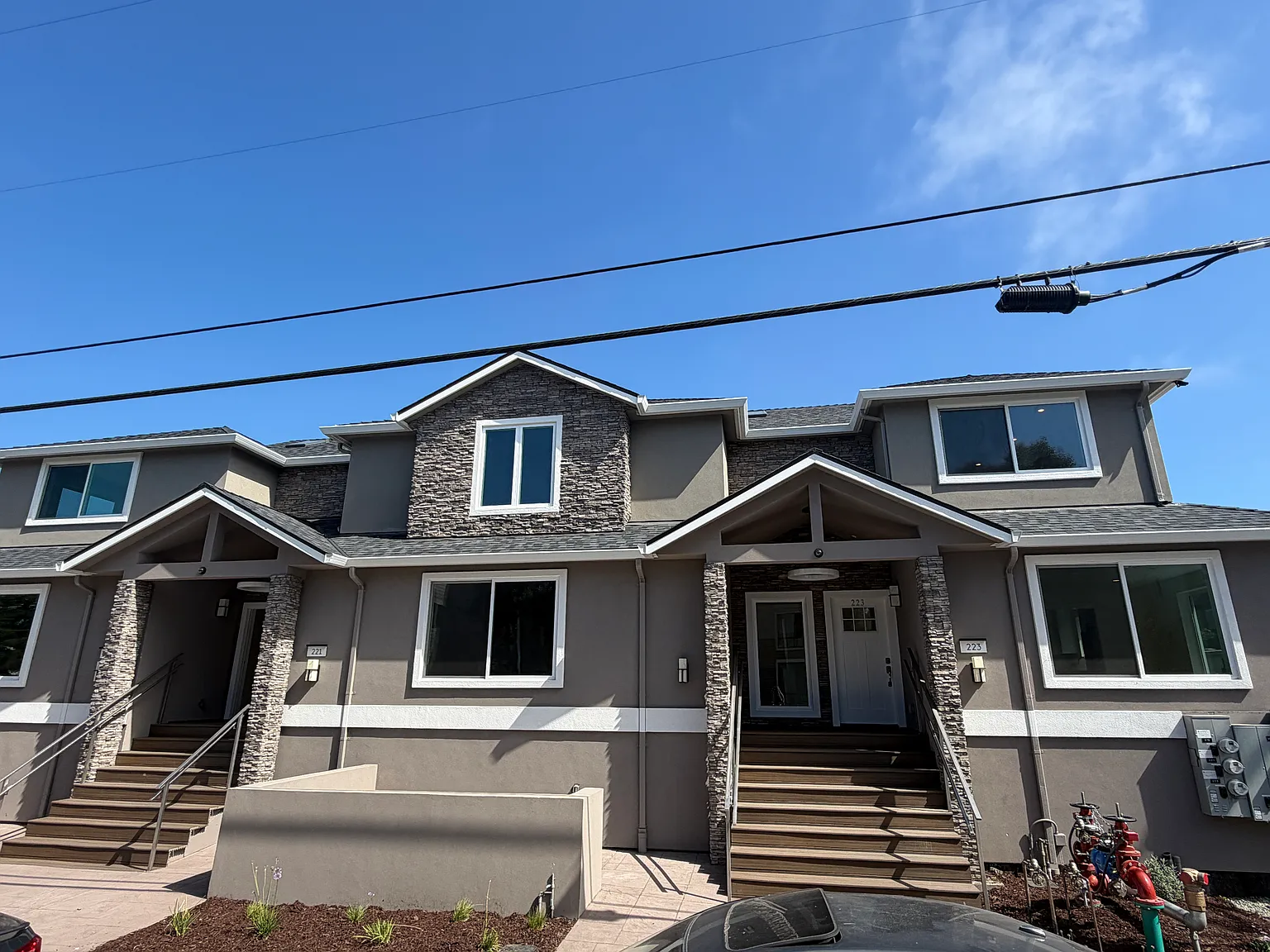 1 bed, 1.5 bath, 912 sqft, $3,700 — Photo 3