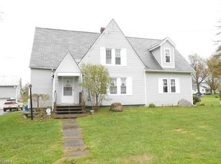 3241 Footville Richmond Rd, Dorset, OH 44032