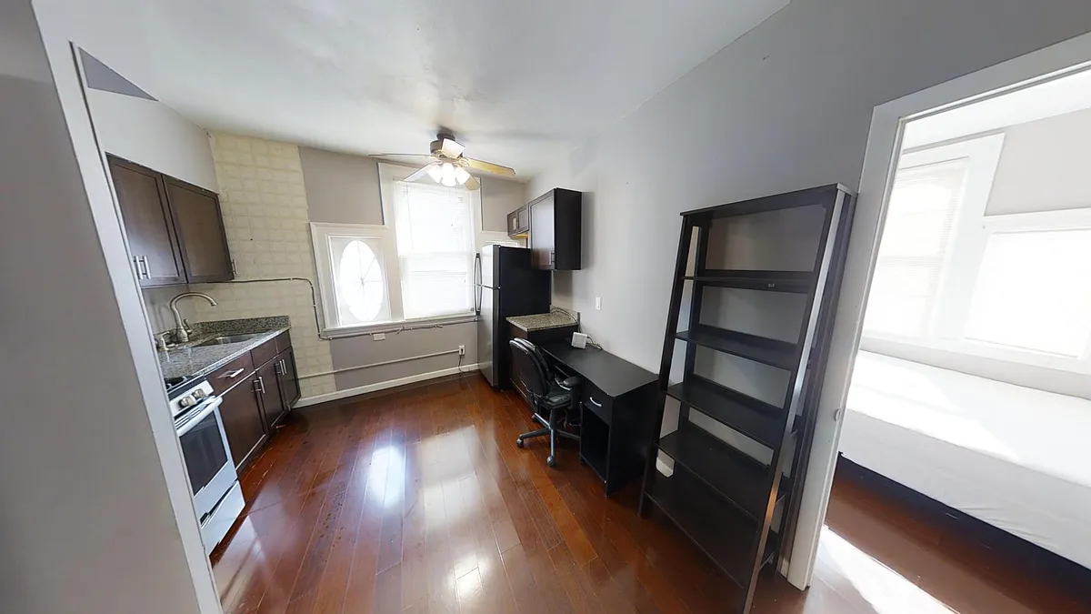Building Photo - 113 Comstock Ave #9