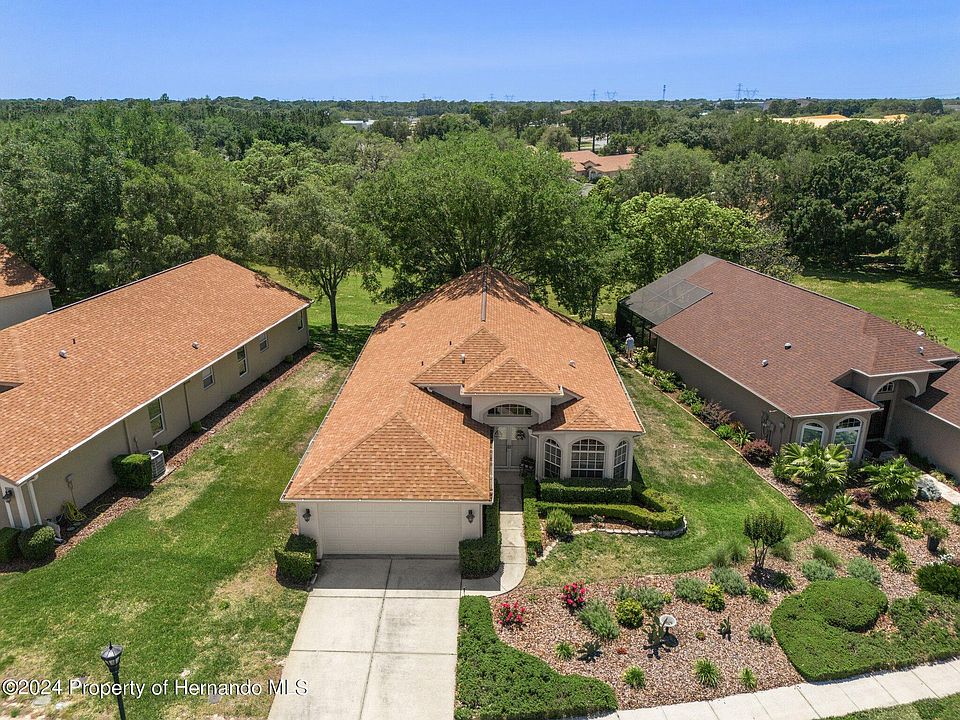 80 Center Oak Cir, Spring Hill, FL 34609 | Zillow