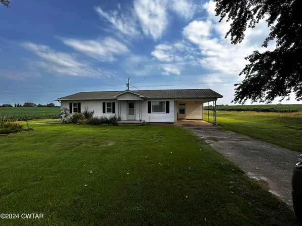 1402 Cross Country Rd, Newbern, TN 38059