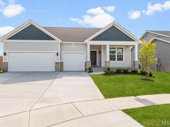 254 Randlin Dr, Lake Saint Louis, MO 63367