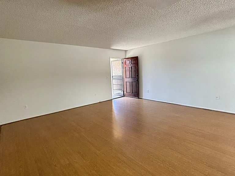 1232-1234 Orange Grove Ave — Photo 3