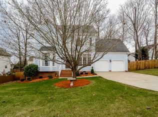 1105 Linden Ridge Dr, Holly Springs, NC 27540