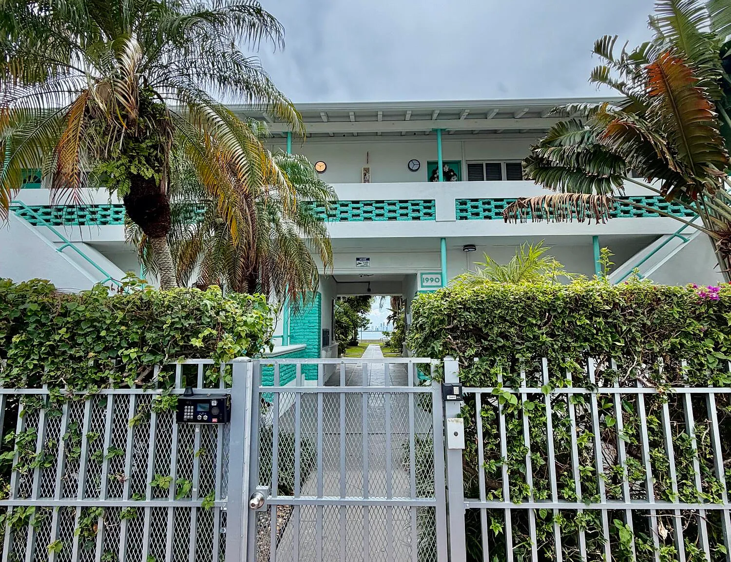1 bed, 1.0 bath, 670 sqft, $1,450 — Photo 2