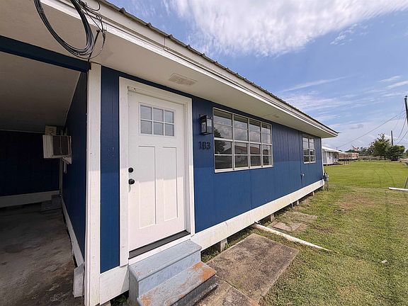 3rd image of 183 Sunny Acres Dr