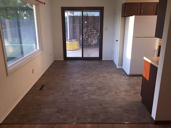 2nd image of 2703 Valley View Dr