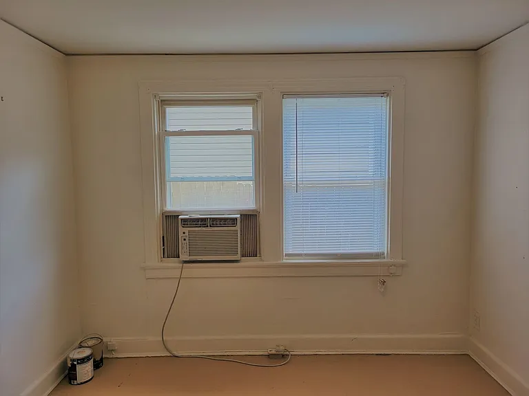 1315 Byron St — Photo 8