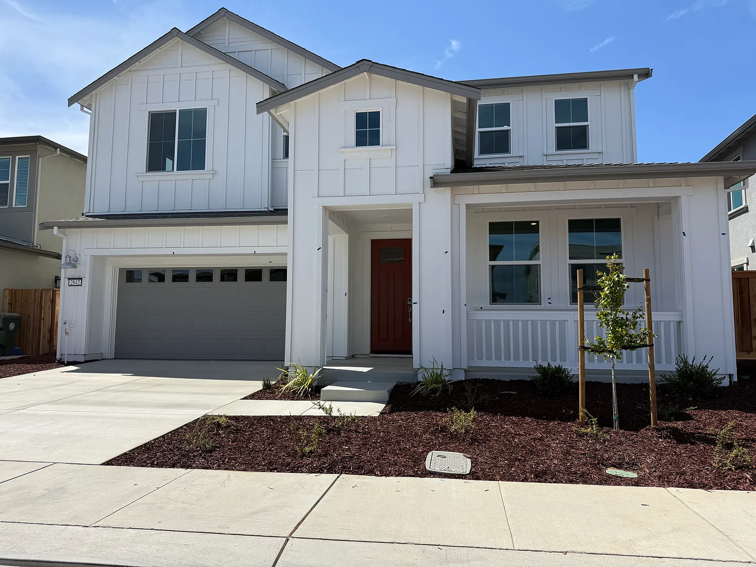 5 bed, 2877 sqft, $2,950 — Photo 1