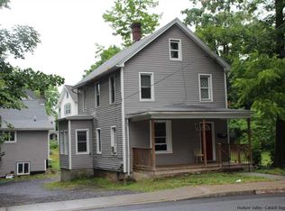 35 S Chestnut St, New Paltz, NY 12561