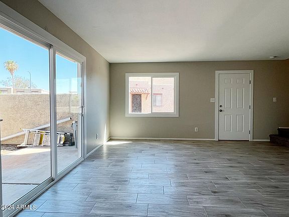 5th image of 1426 N 54TH Avenue