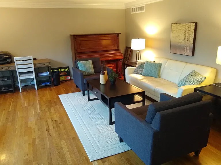 3257 Hillpoint Ln — Photo 6