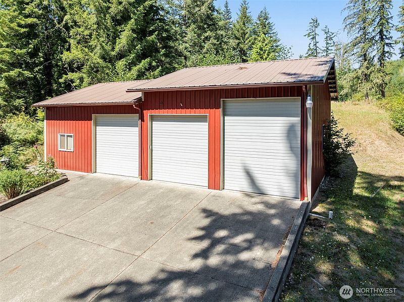 3rd image of 293 Logan Hill Road