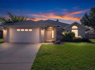 737 E Sheila Cir, Joshua, TX 76058
