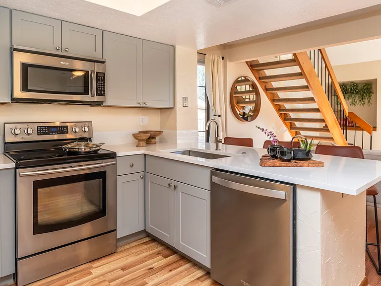 5950 Gunbarrel Ave #E — Photo 9