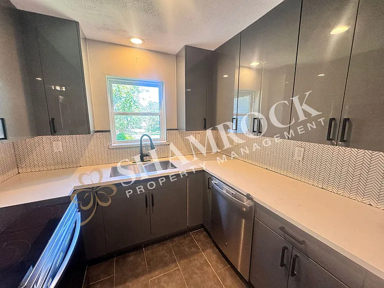 8914 Thrush Ln — Photo 3