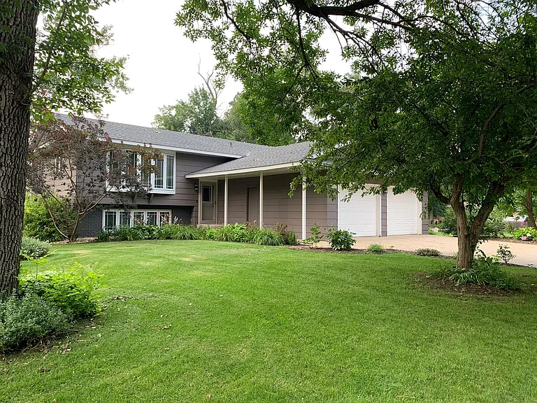 570 Roberts St SW — Photo 39