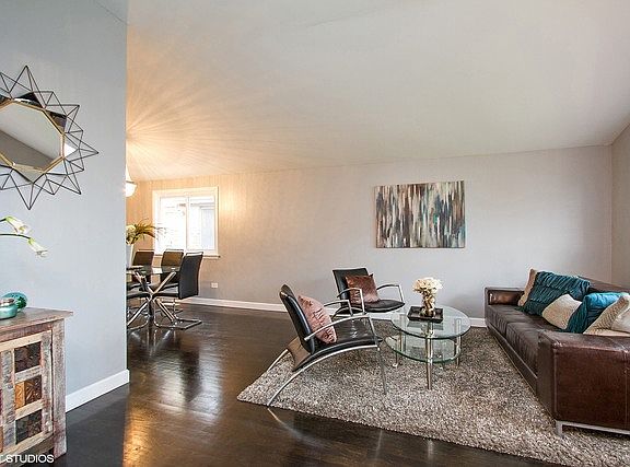 3rd image of 9418 S Eggleston Ave