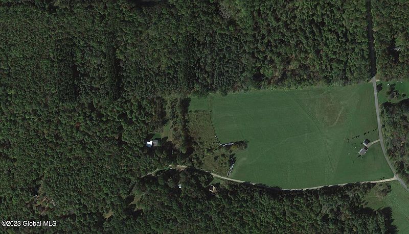 5th image of L25 Blueberry Road