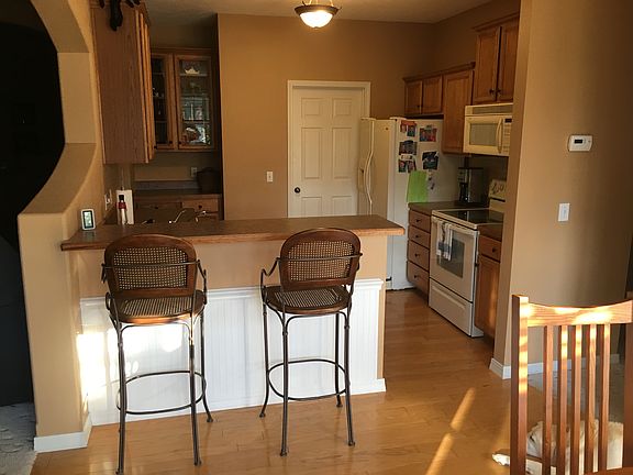 kitchen from breakfast nook