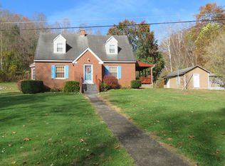 322 Bloss Branch Rd, Lavalette, WV 25535