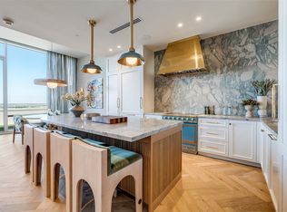 2408 Victory Park Ln APT 1442, Dallas, TX 75219