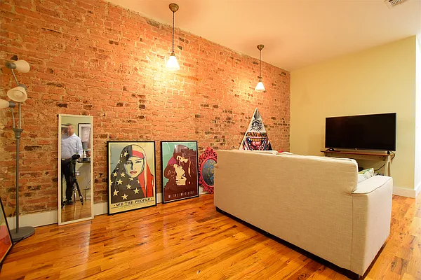 Rented by Goose Property Management LLC | media 19