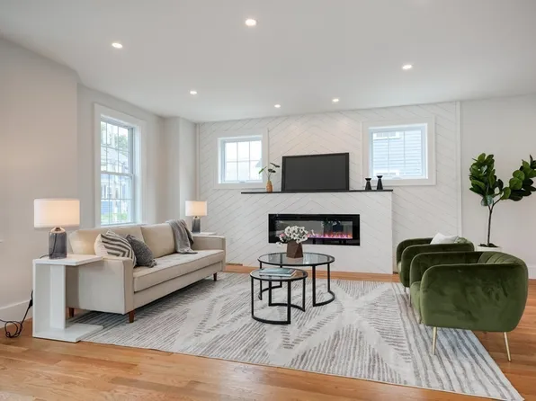 70 Sycamore St, Belmont, MA 02478