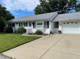 53 Kenwood St, Woonsocket, RI 02895