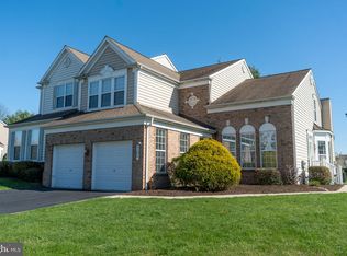 5284 High Vista Dr, Orefield, PA 18069