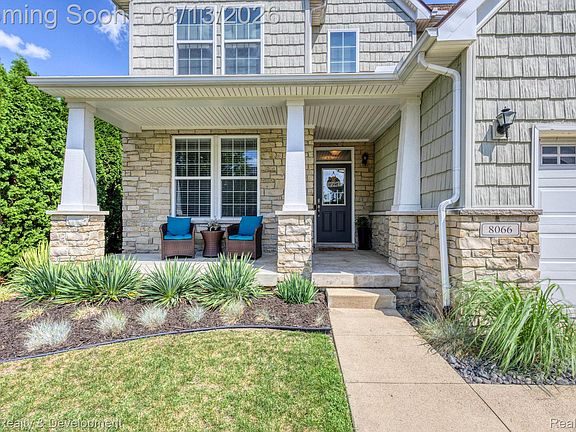 3rd image of 8066 Chestnut Dr