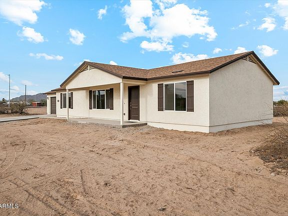 3rd image of 31751 W BUCHANAN Street