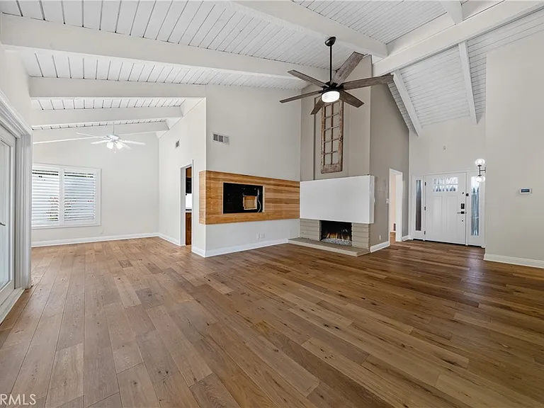 23291 Downland Rd — Photo 4