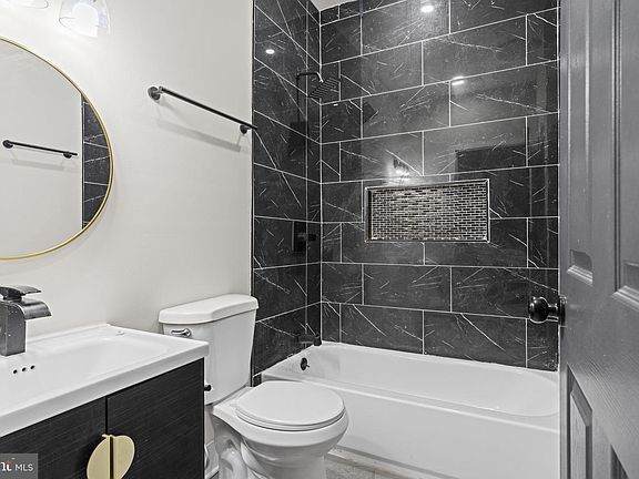 4th image of 521 W Westmoreland St