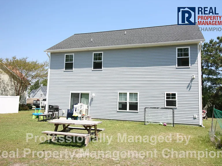 241 E Ivybridge Dr — Photo 21