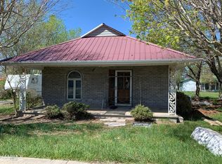 196 Myrtle Ave, Crossville, TN 38555