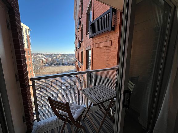 4th image of 1000 New Jersey Ave SE APT 1005